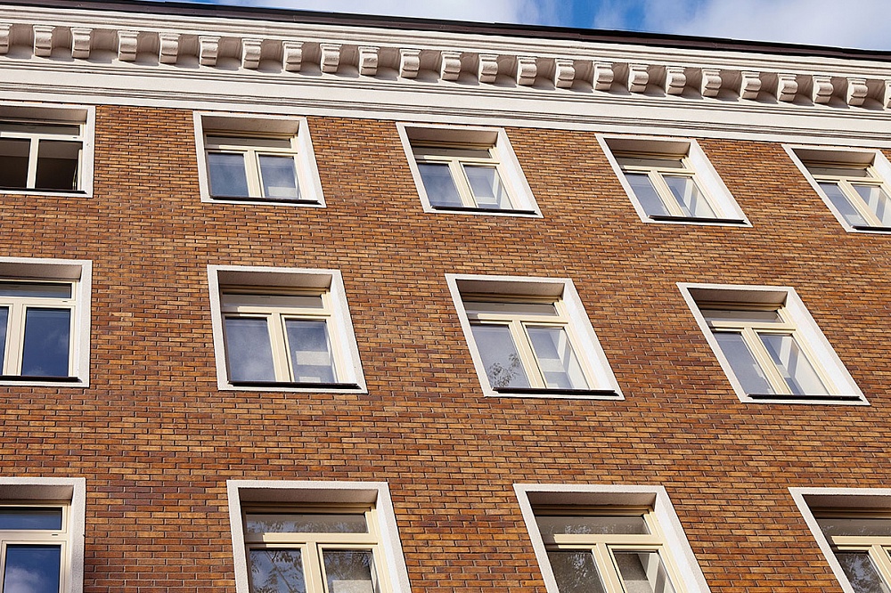  Ȼ . ,   Roben MANUS Java carbon